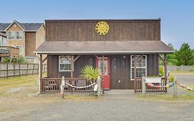 Cute Studio Cabin Steps To Long Beach Boardwalk